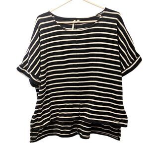 Like New Calvin Kleine Jeans cropped knit Sweater, 3/4 sleeves, size XL